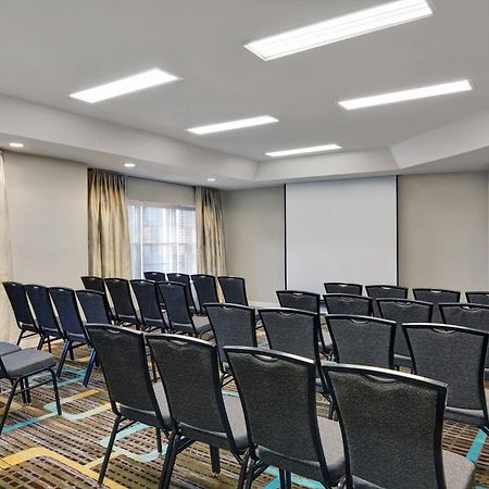 Residence Inn By Marriott Jacksonville Butler Boulevard Экстерьер фото
