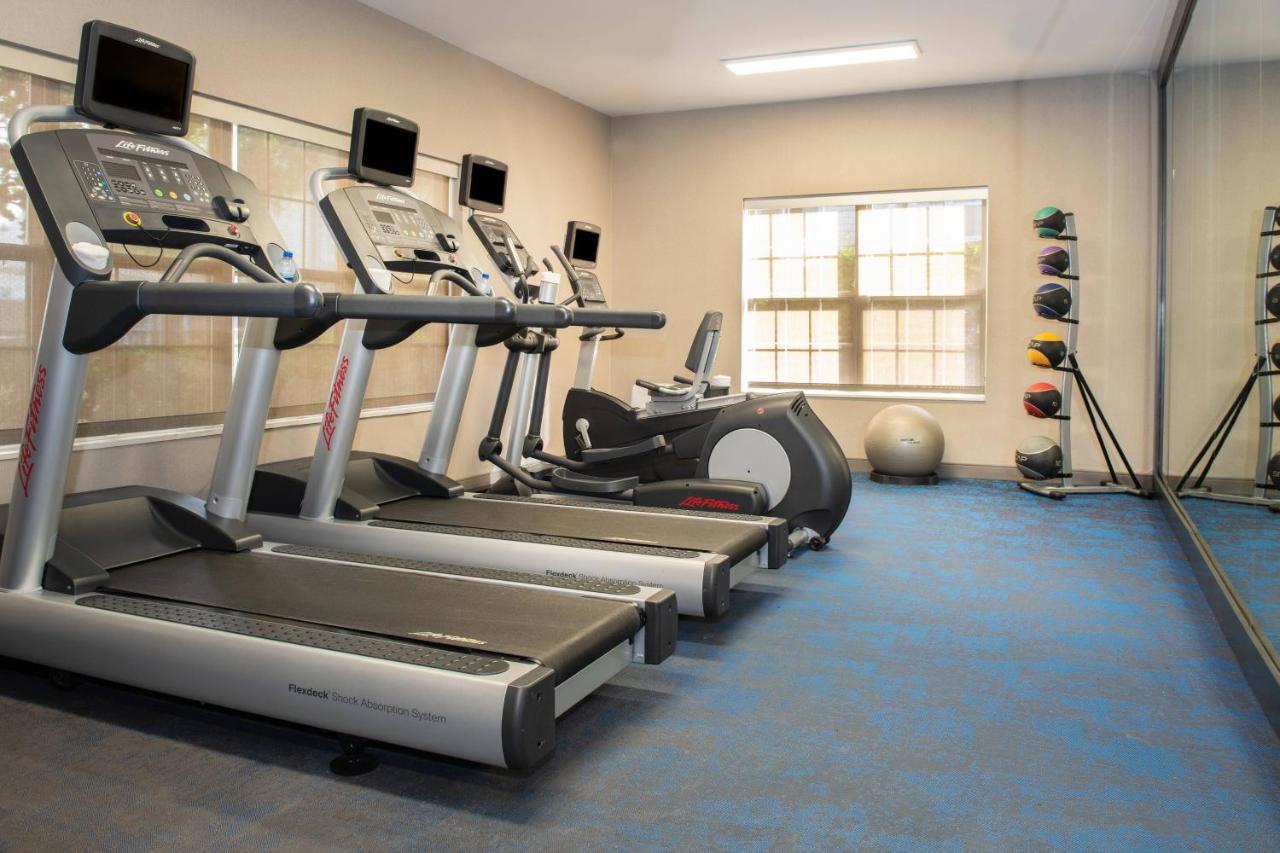 Residence Inn By Marriott Jacksonville Butler Boulevard Экстерьер фото