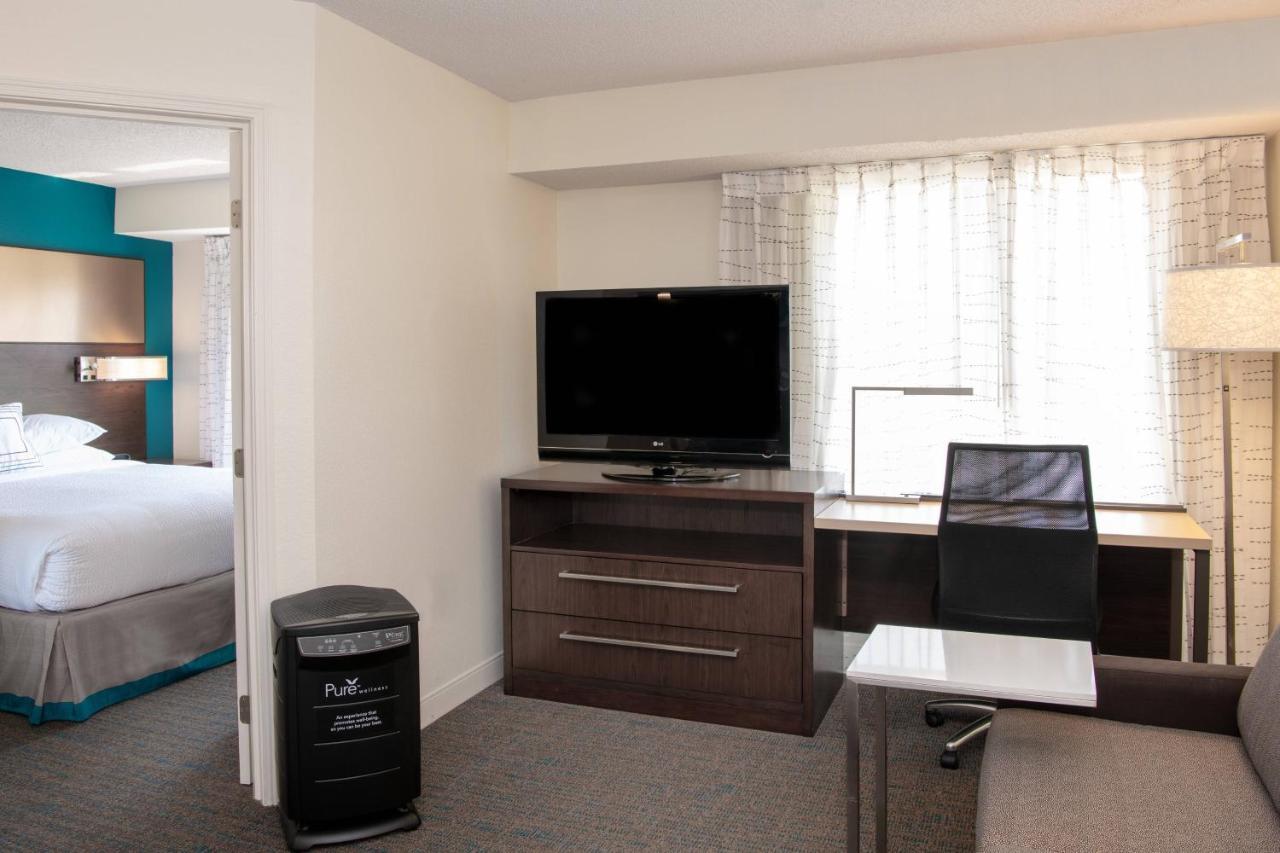 Residence Inn By Marriott Jacksonville Butler Boulevard Экстерьер фото