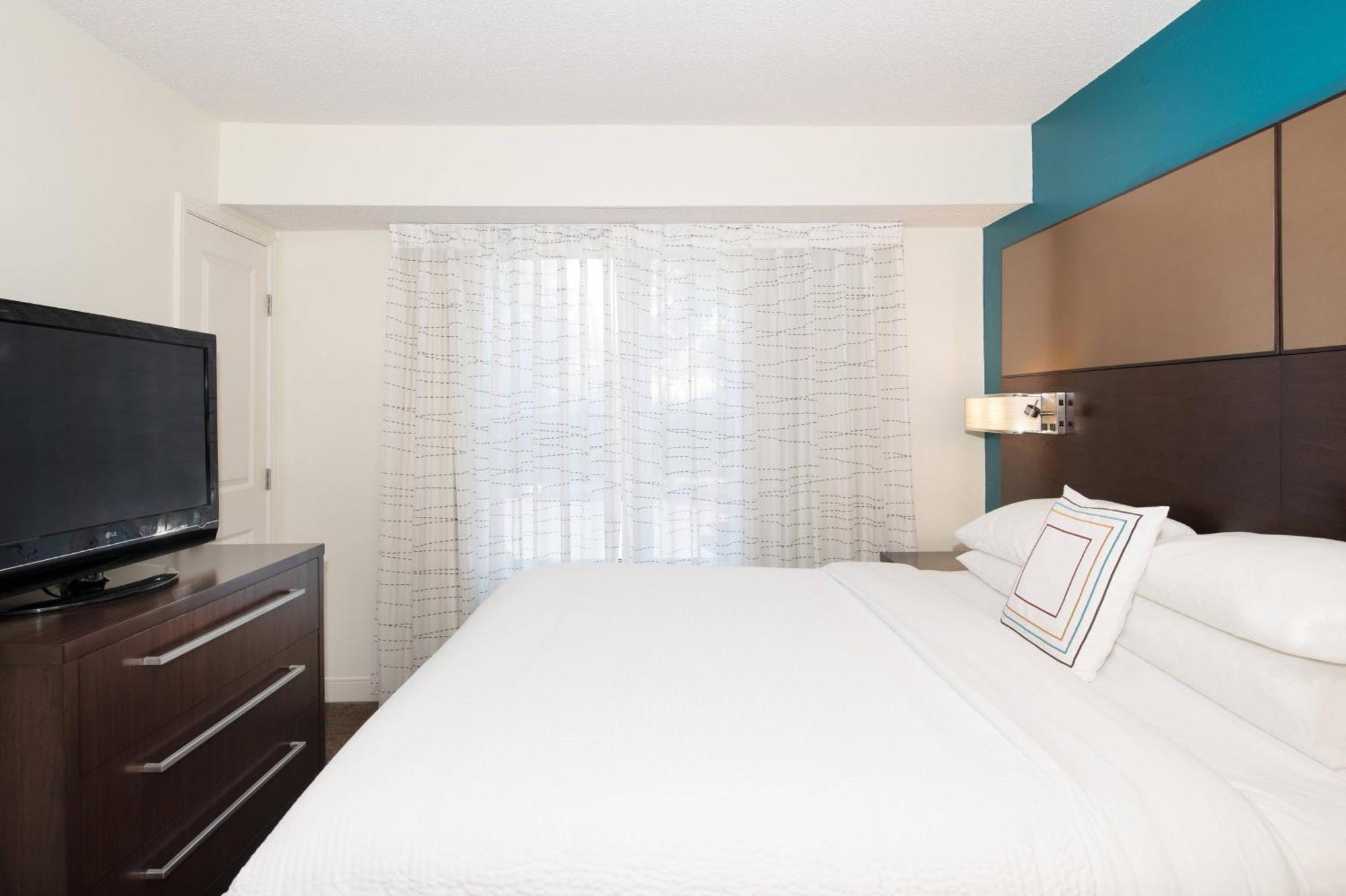 Residence Inn By Marriott Jacksonville Butler Boulevard Экстерьер фото