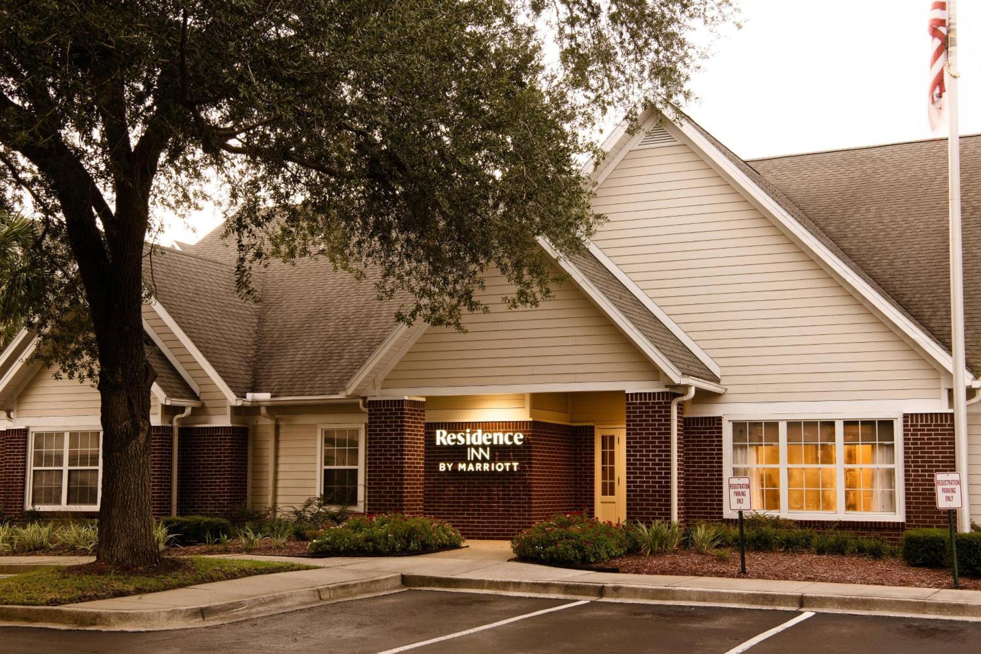 Residence Inn By Marriott Jacksonville Butler Boulevard Экстерьер фото